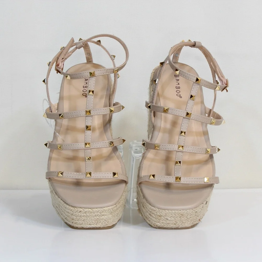 Bamboo Tan Strappy Espadrille Platform Studded Gladiator Sandals NWOT